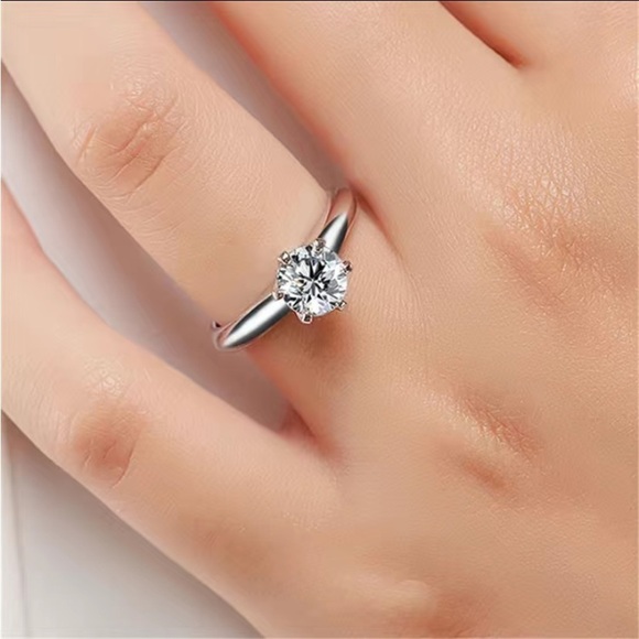 NEW 4Pc Women’s Zirconia Earrings Pendant Necklace & Shiny Ring Set (925silver) - Picture 8 of 10